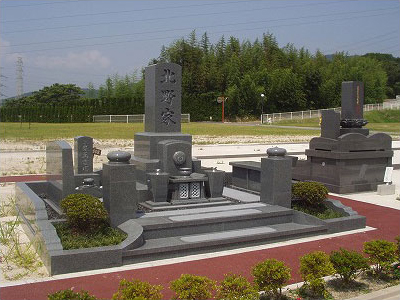 民間霊園　インド産御影石